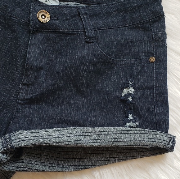 Cute stretchy shorts - Picture 4 of 5